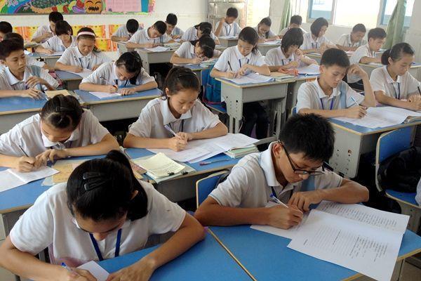 孩子近視教室座位往前坐可以嗎？